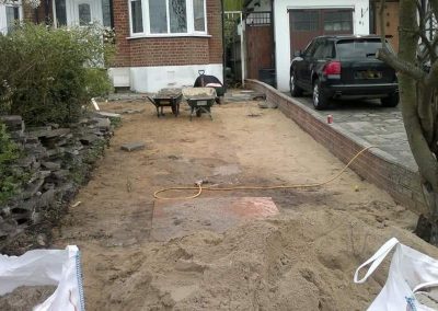 CERT Carpenters and Joiners Garden Services
